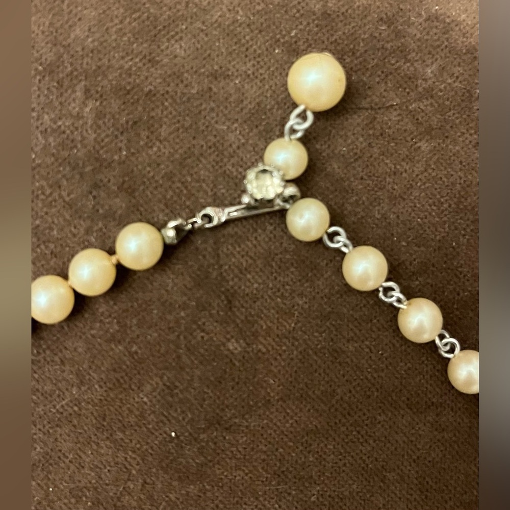 Vintage Pearl Rhinestone Choker Necklace - Picture 2 of 6